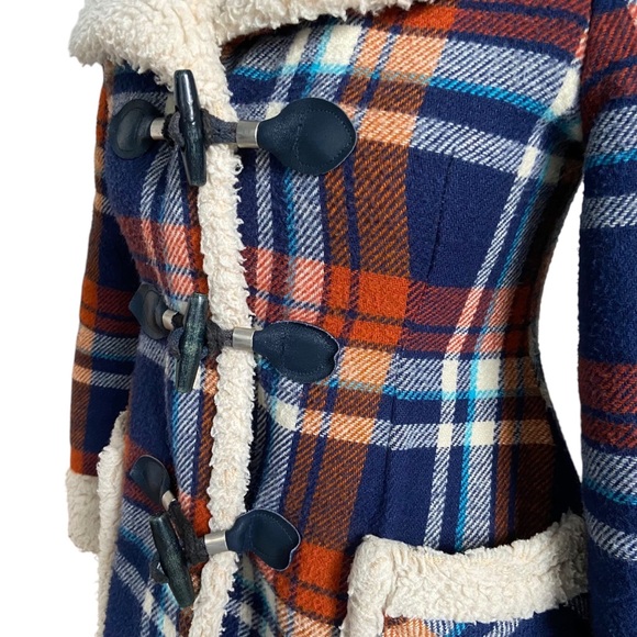 Vintage Plaid Sherpa Lined 1970s Jacket Wood Toggle Closure Wool Winter Coat - Picture 3 of 11
